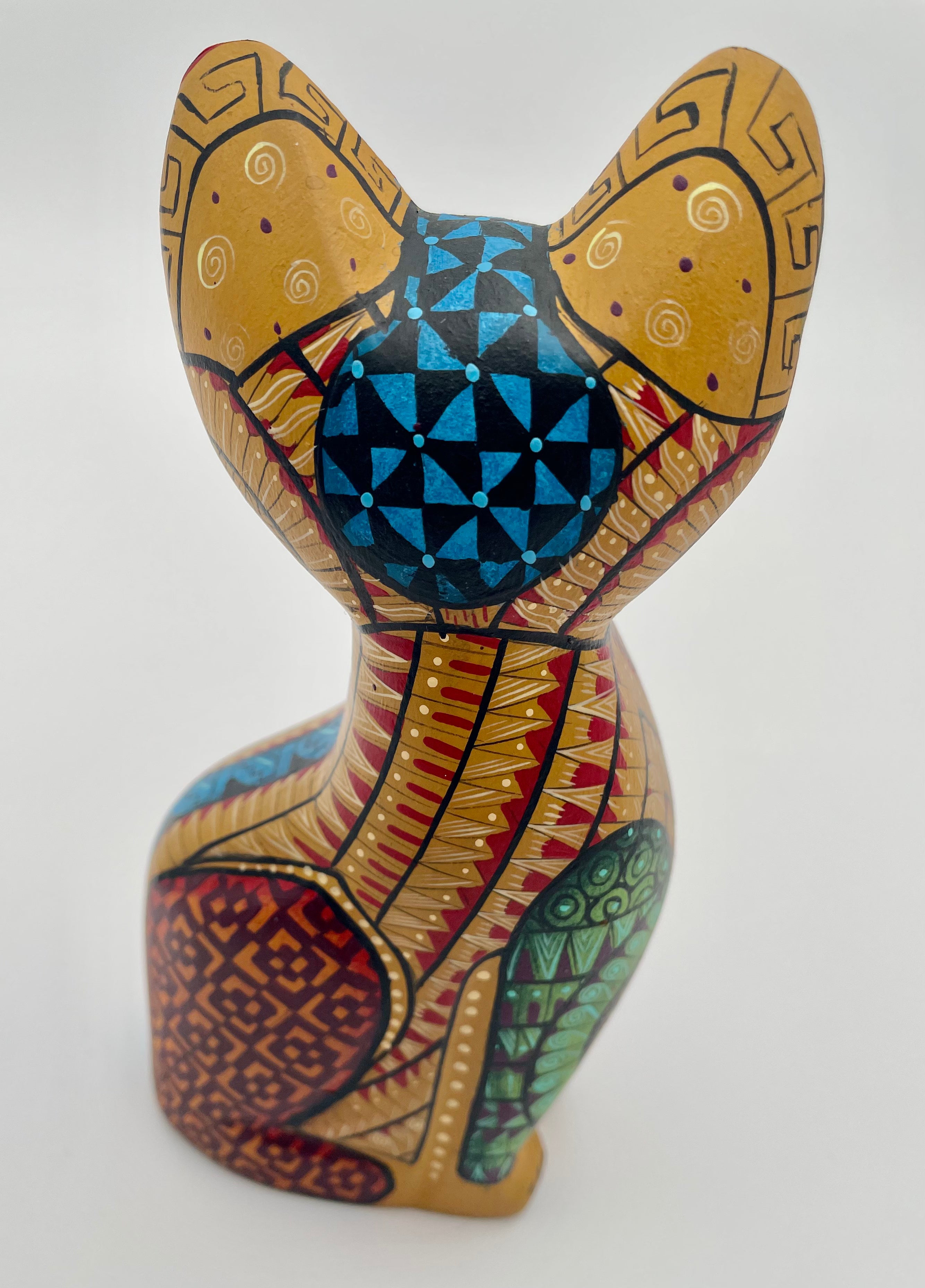 yellow cat alebrije