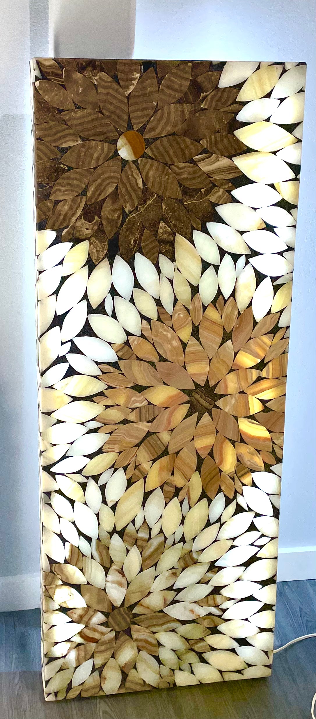 Marble and onyx flower screen