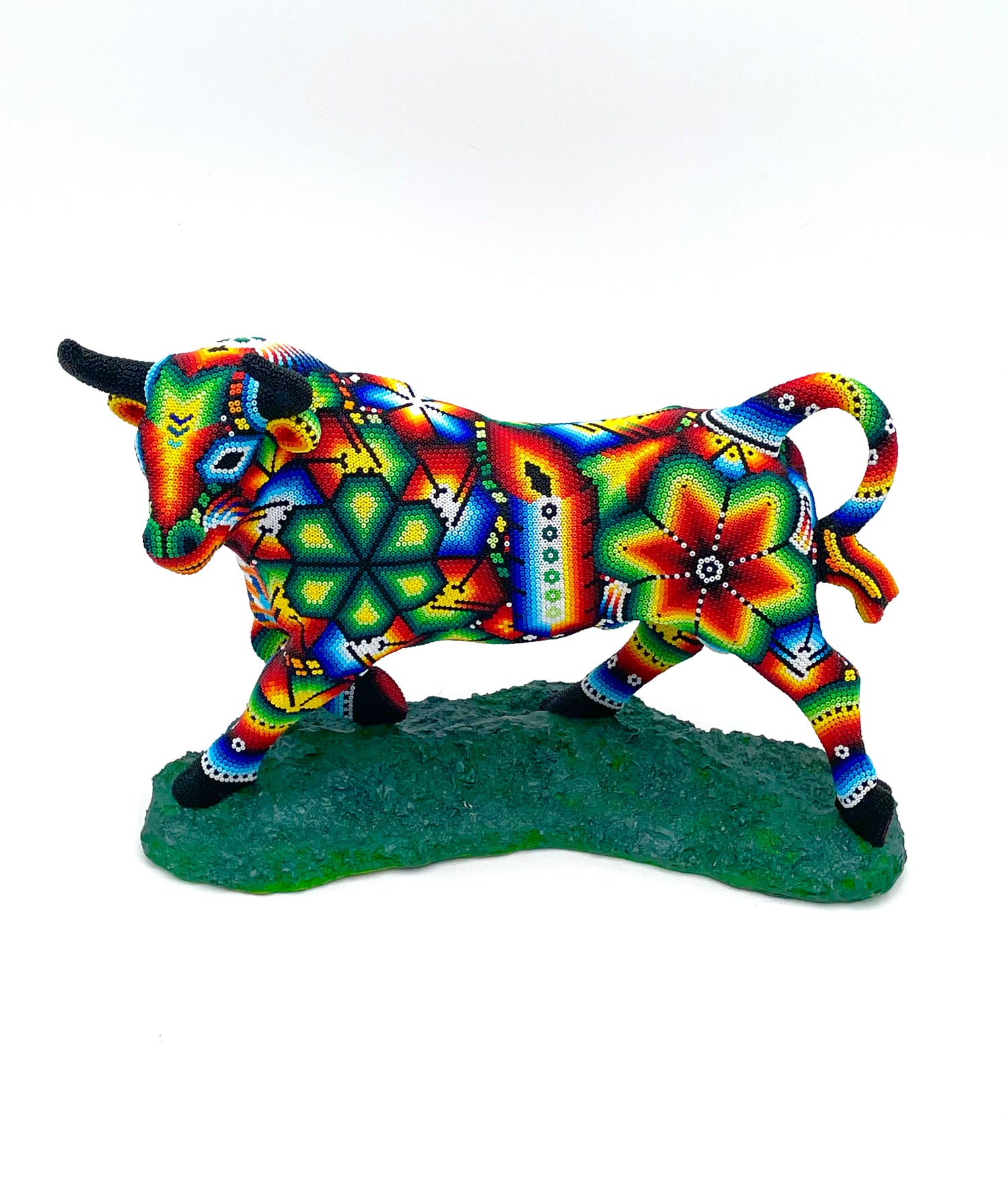 Huichol art bull