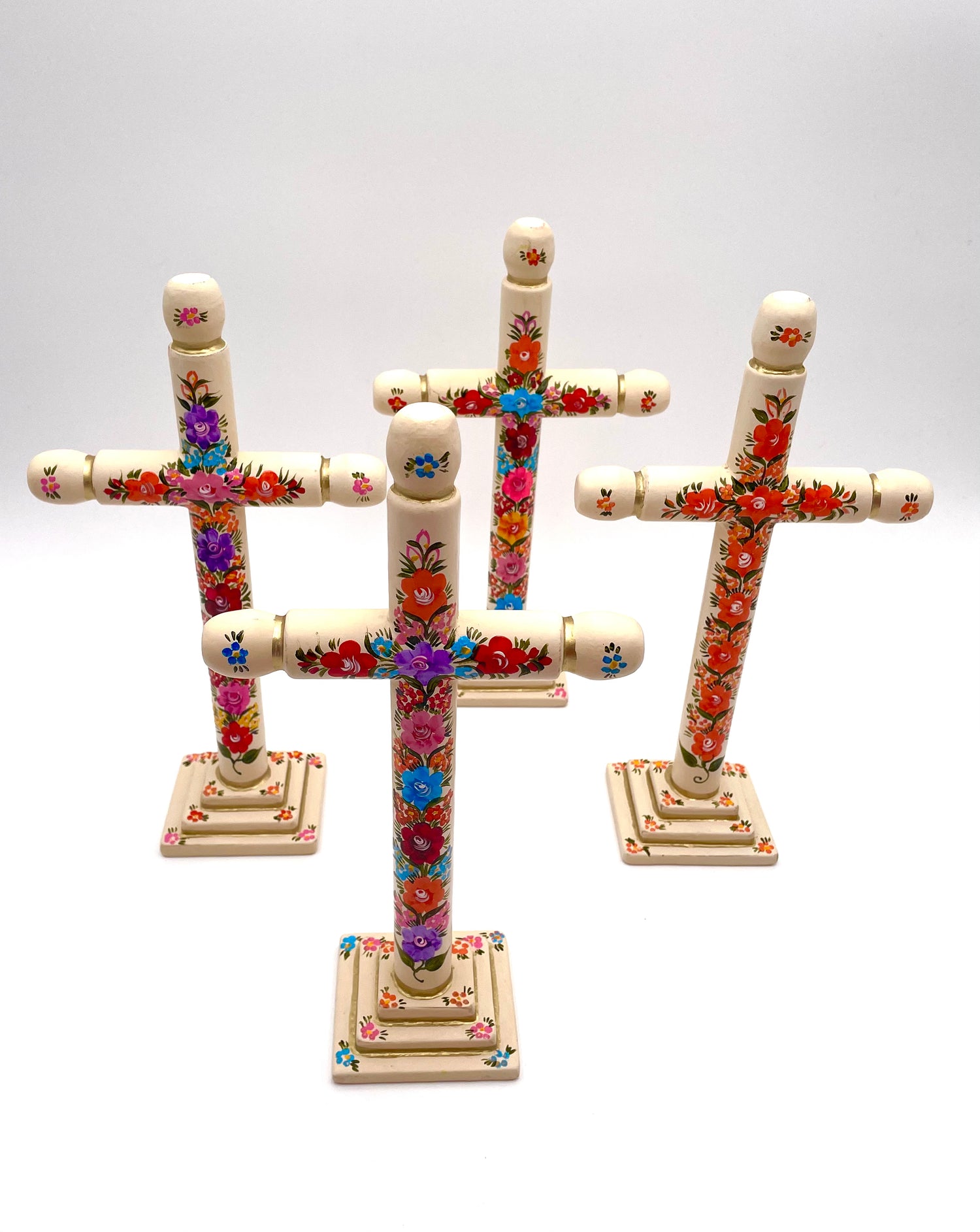 Hand painted wood cross w/flowers (L)