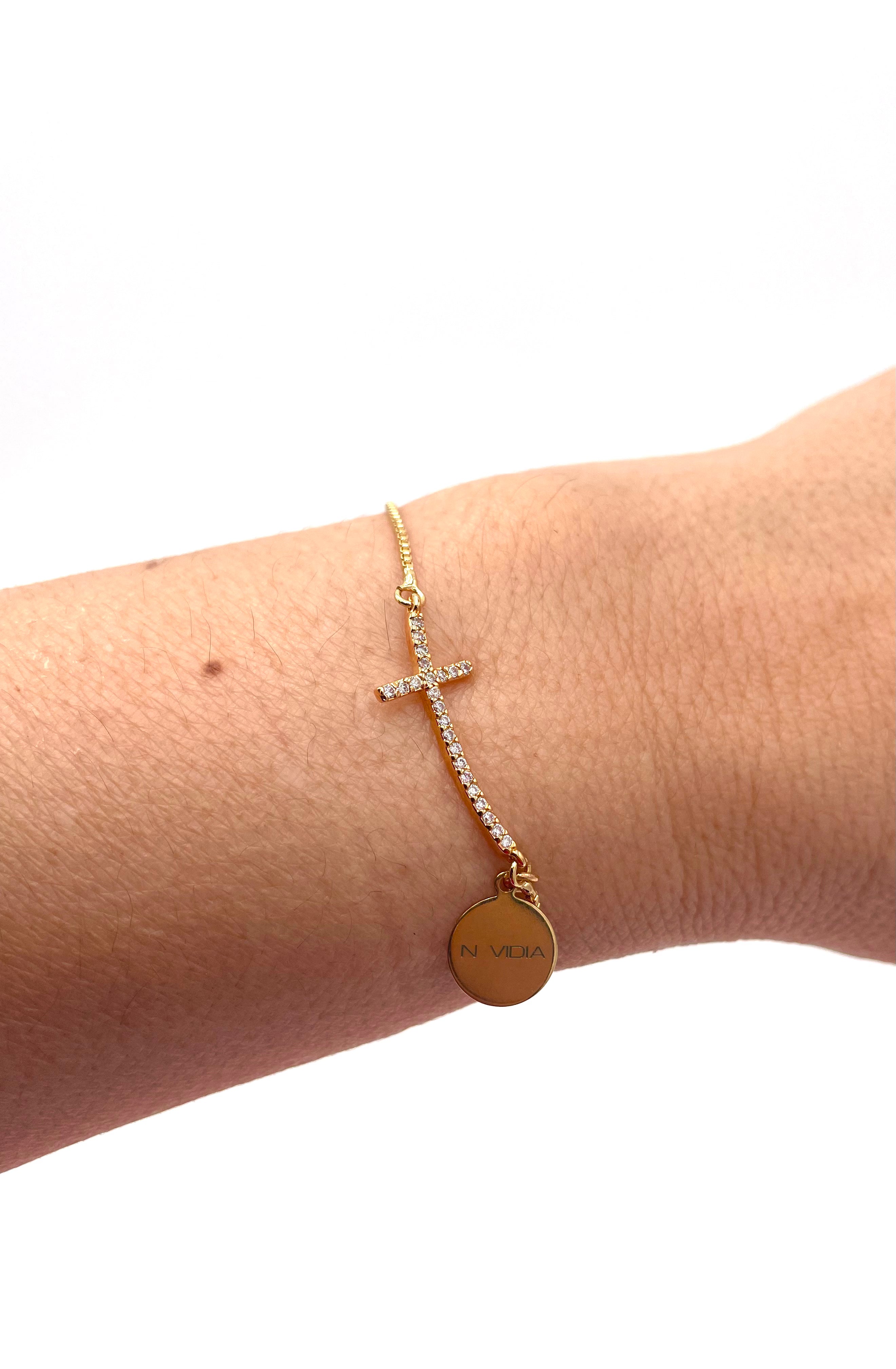 Handmade gold plated bracelet stone cross