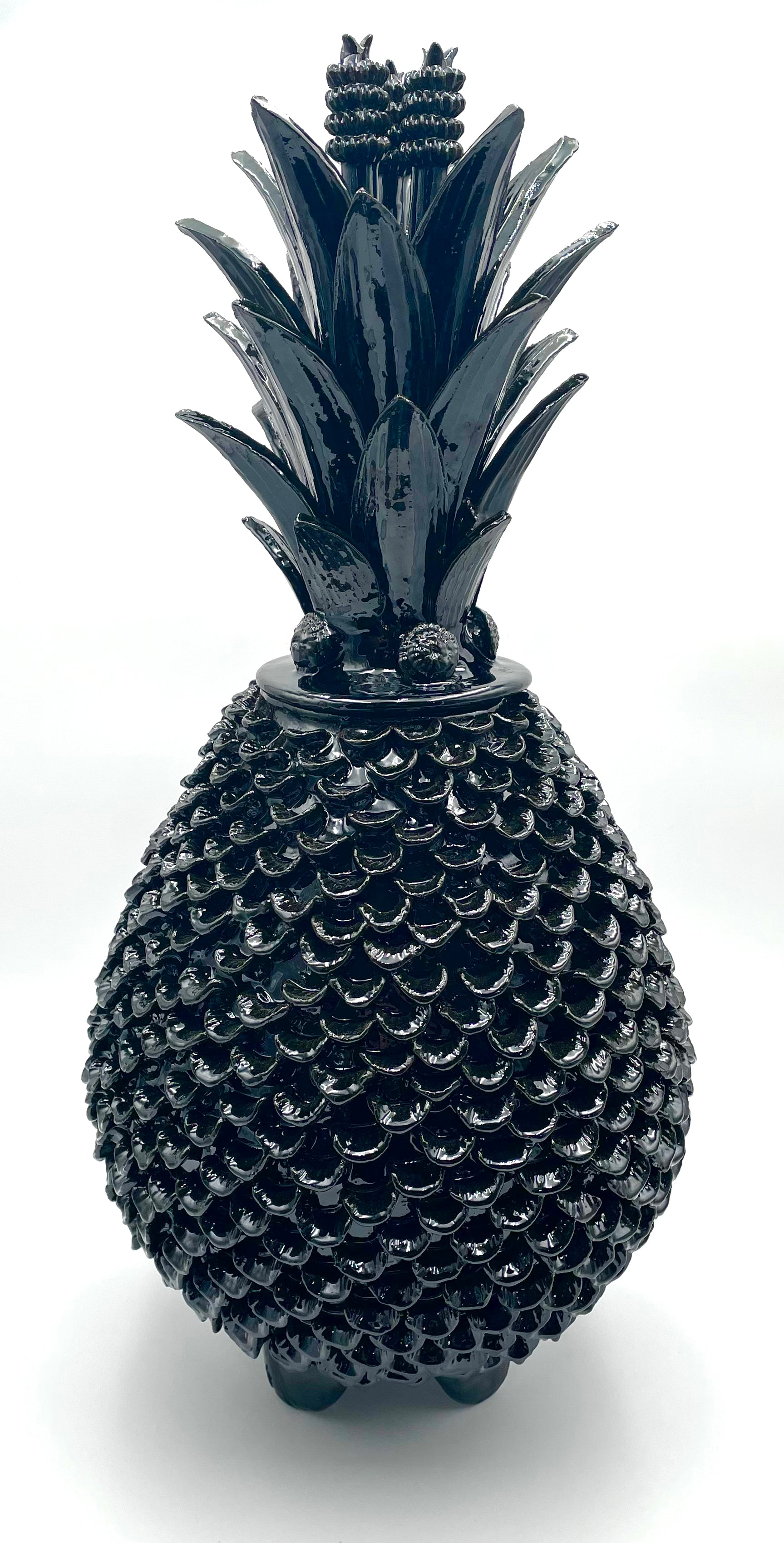 Vitrified clay pineapple (L)