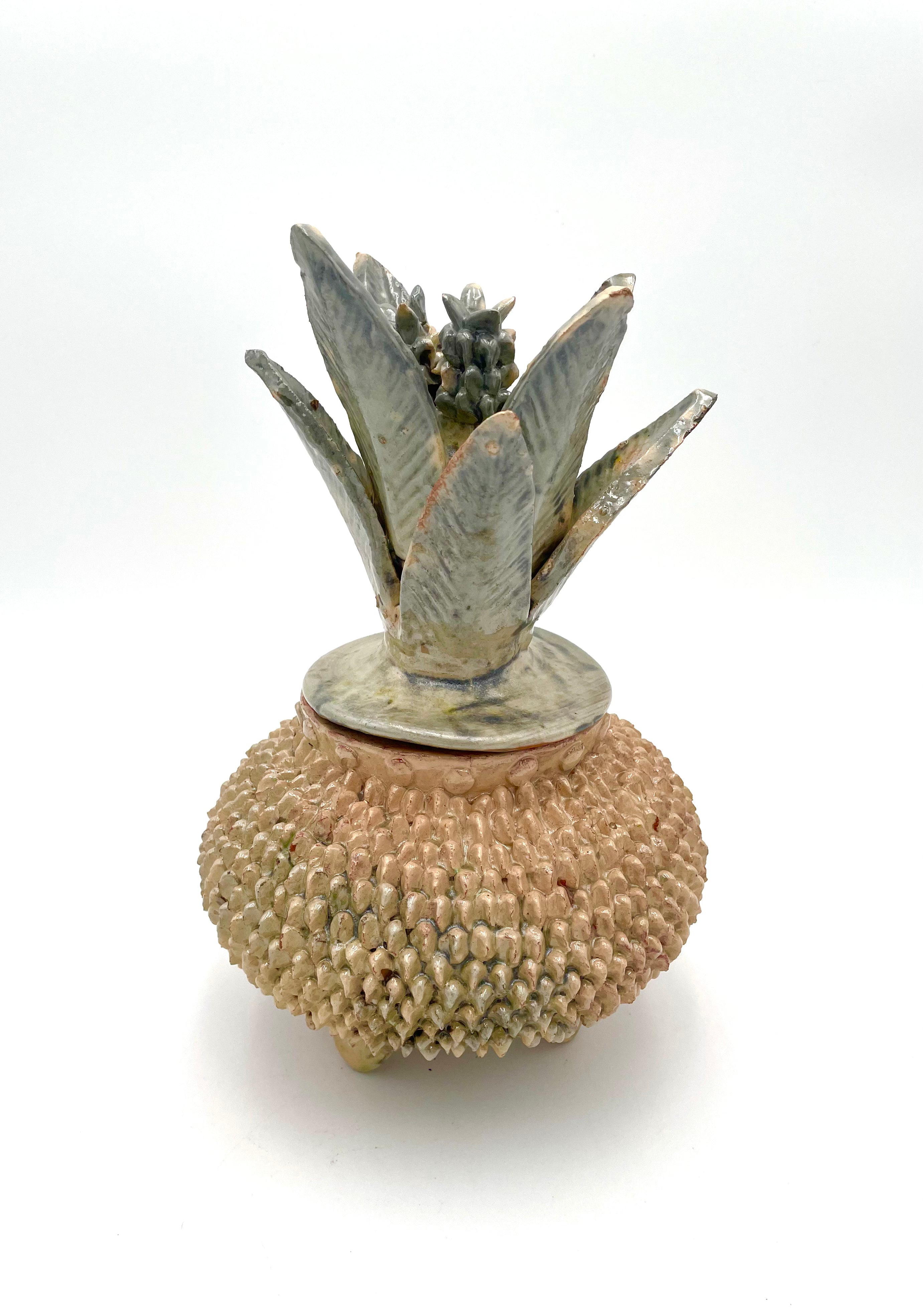 Vitrified clay pineapple (S)