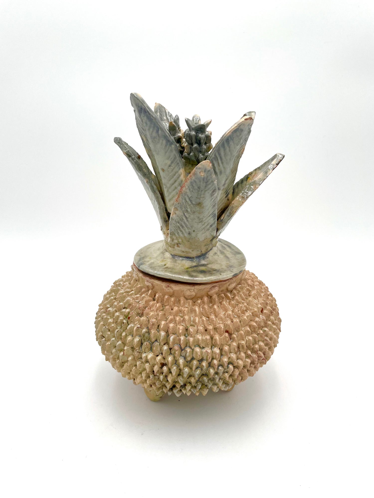 Vitrified clay pineapple (S)