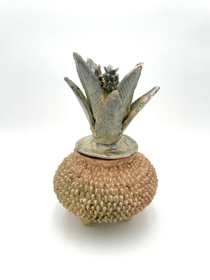 Vitrified clay pineapple (S)